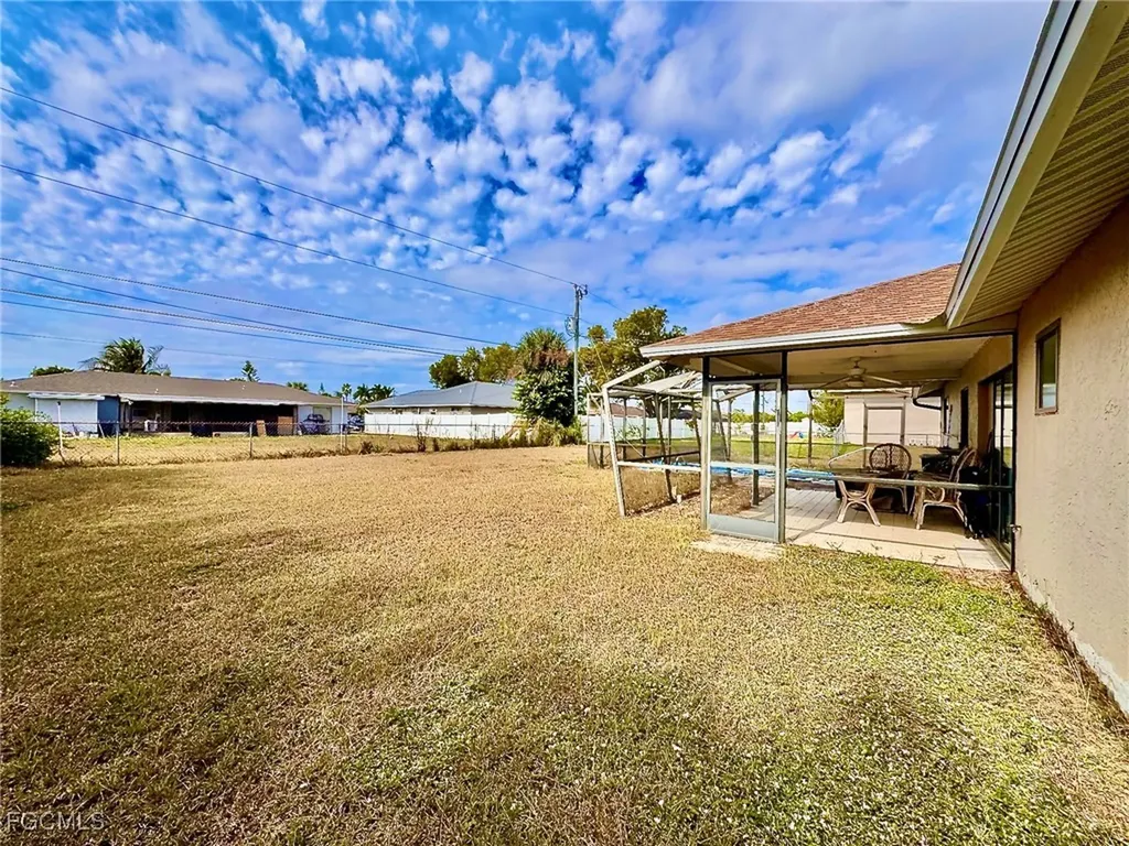 214 NE 9th Court Cape Coral FL 33909