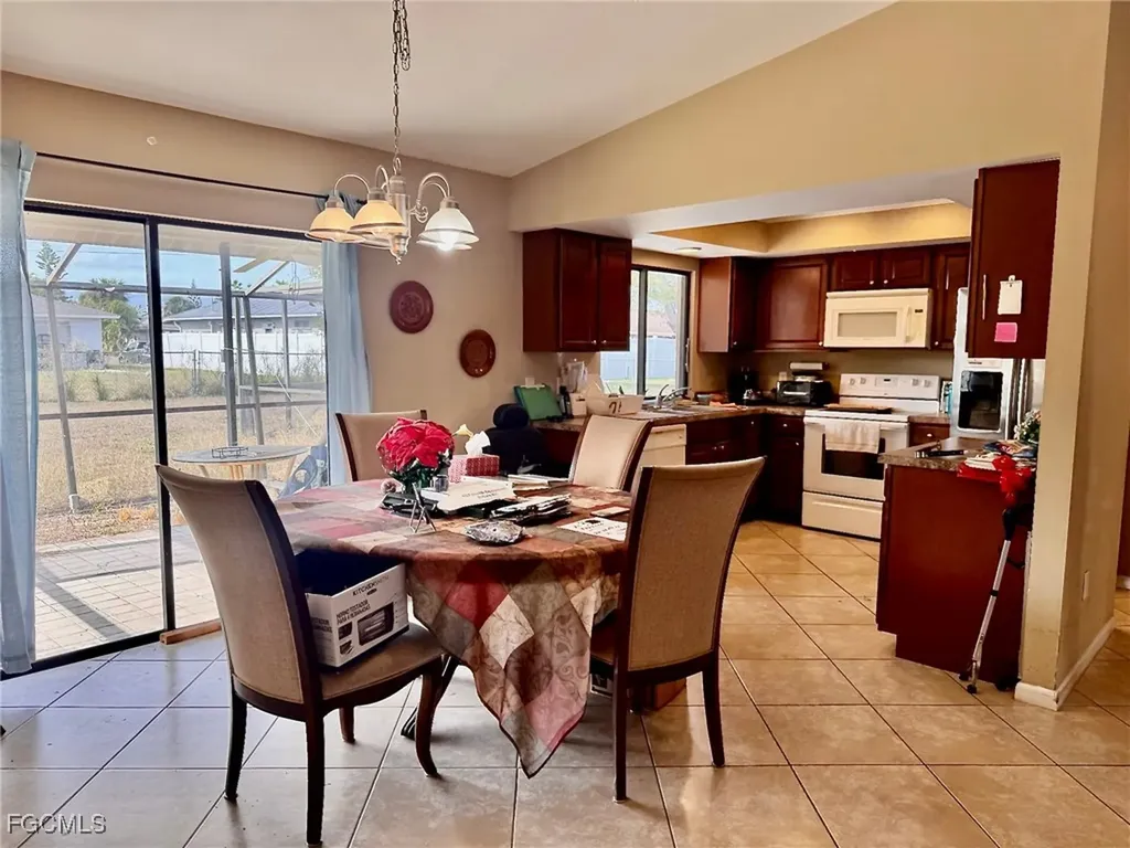 214 NE 9th Court Cape Coral FL 33909