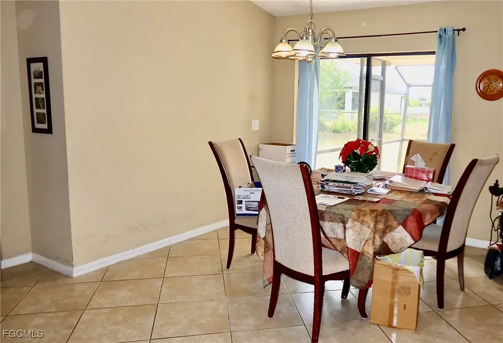 214 NE 9th Court Cape Coral FL 33909