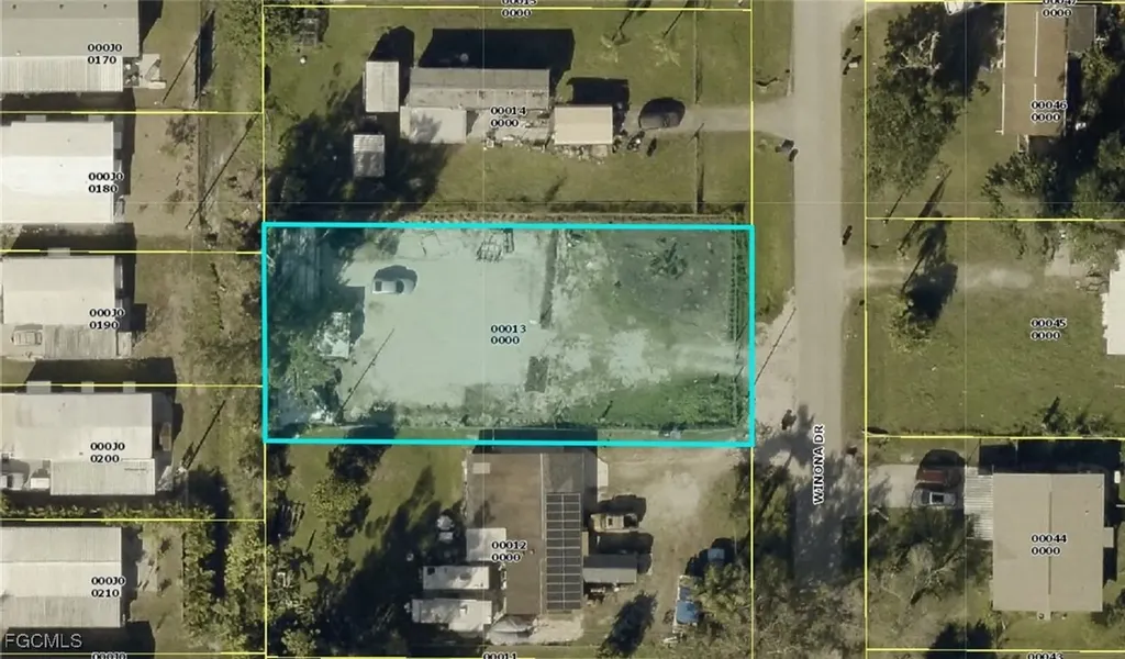 2811 Winona Drive North Fort Myers FL 33917
