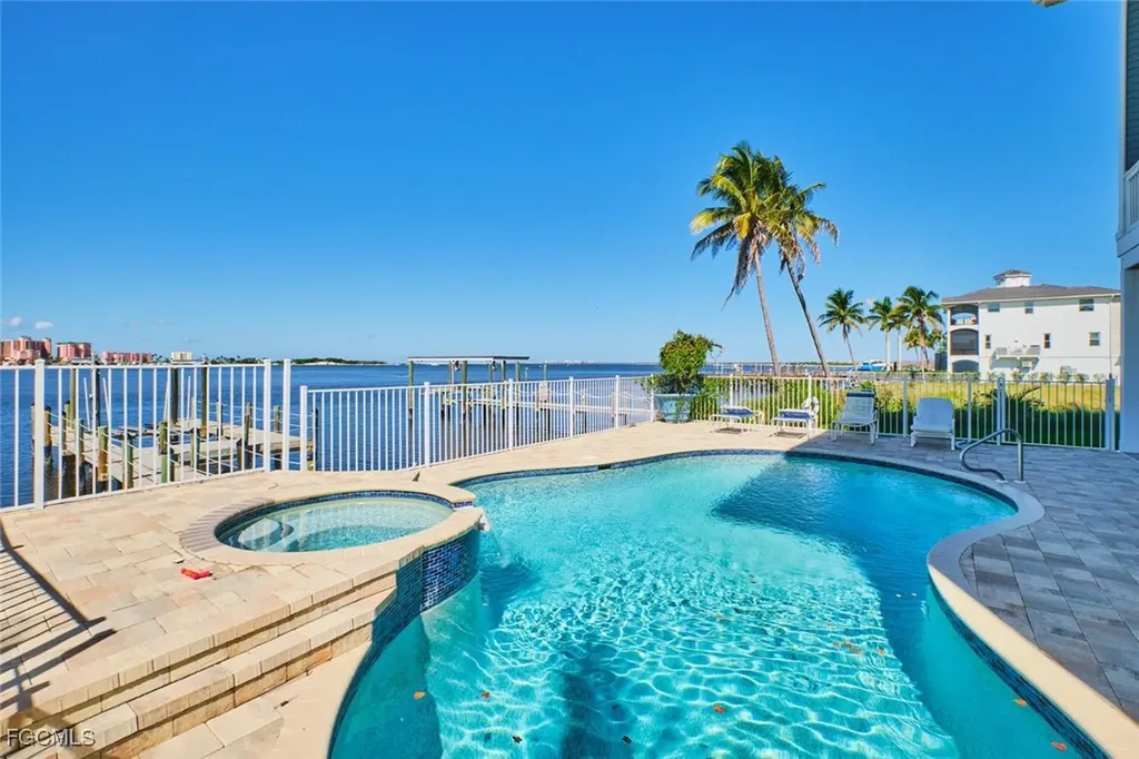 950 San Carlos Drive Fort Myers Beach FL 33931