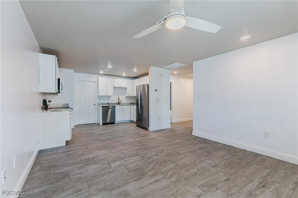 2405 Maple Avenue Fort Myers FL 33901