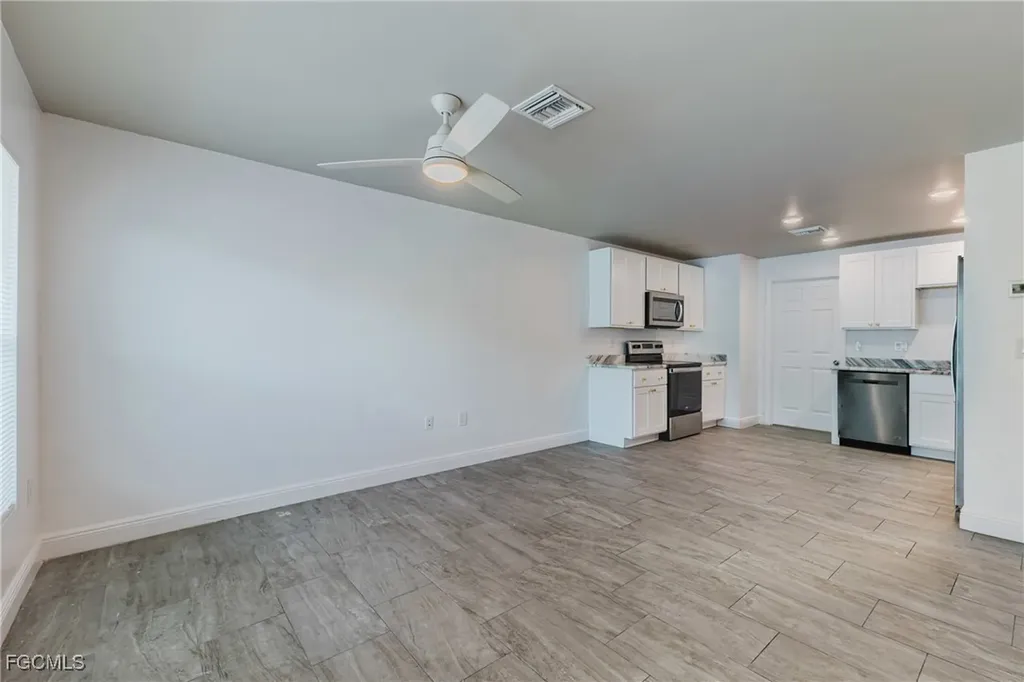 2405 Maple Avenue Fort Myers FL 33901
