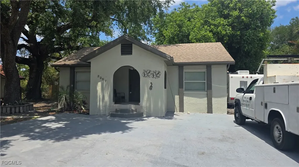 2357 Crawford Street Fort Myers FL 33901