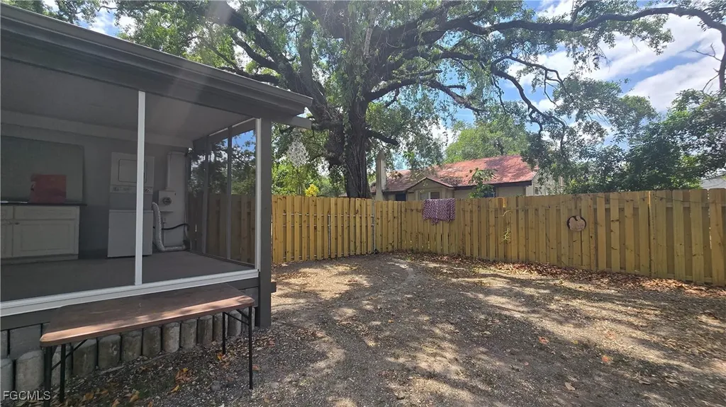 2357 Crawford Street Fort Myers FL 33901