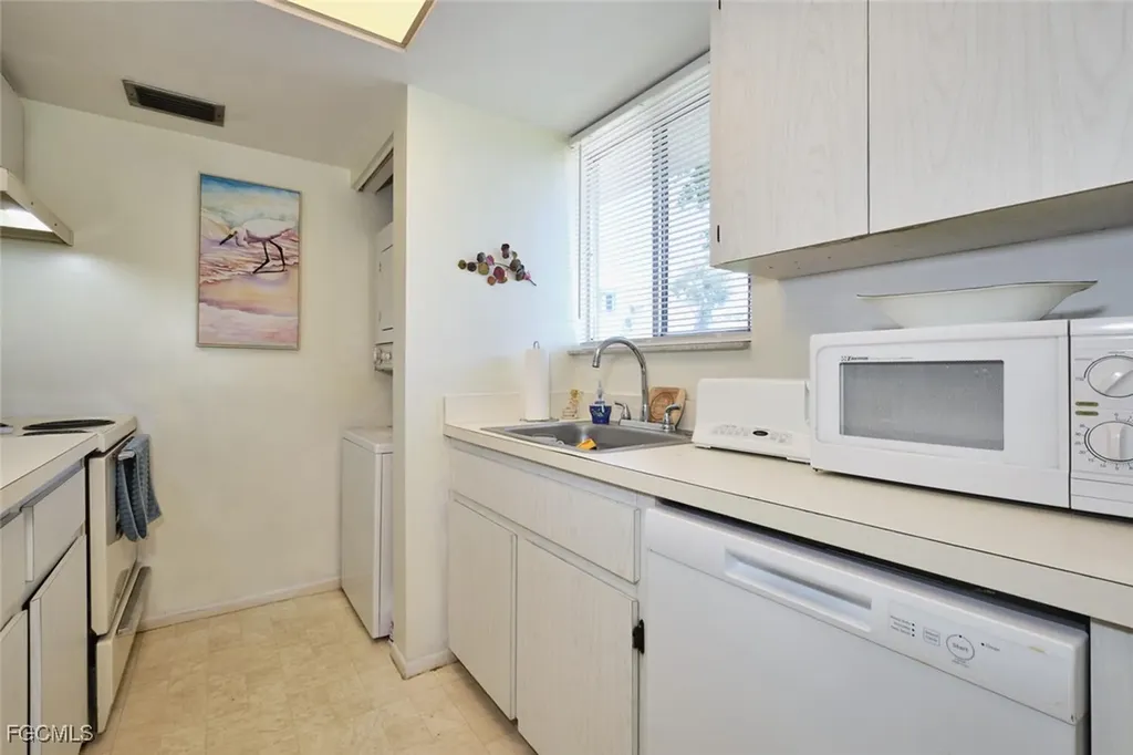 3350 Alouette Circle Fort Myers FL 33907