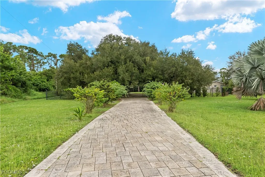 703 Jefferson Avenue Lehigh Acres FL 33936