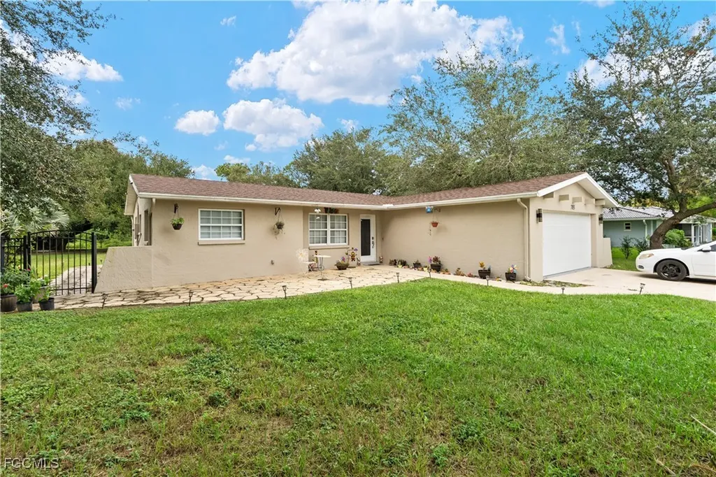 703 Jefferson Avenue Lehigh Acres FL 33936
