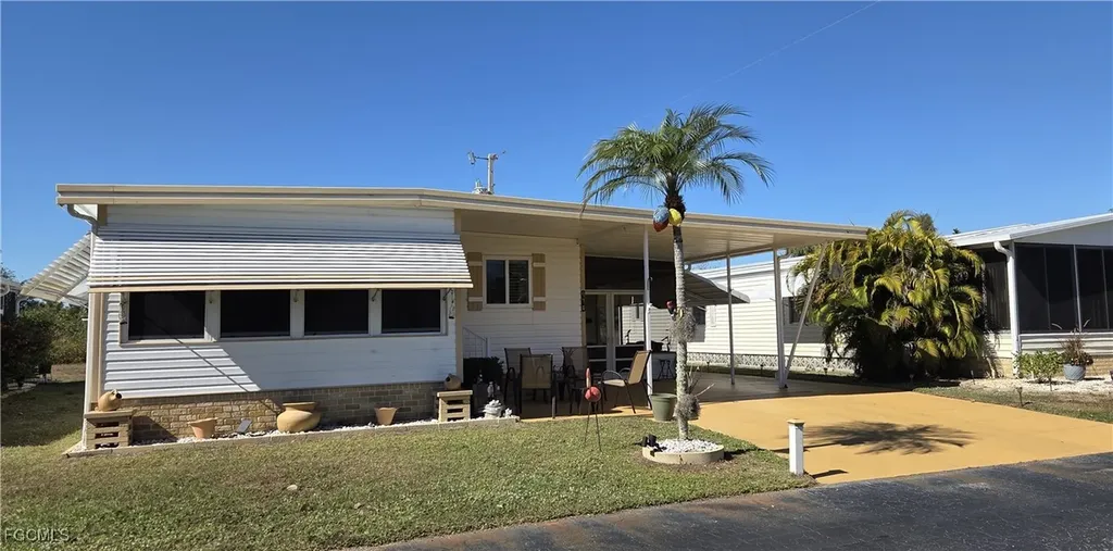 974 Restful Road North Fort Myers FL 33917