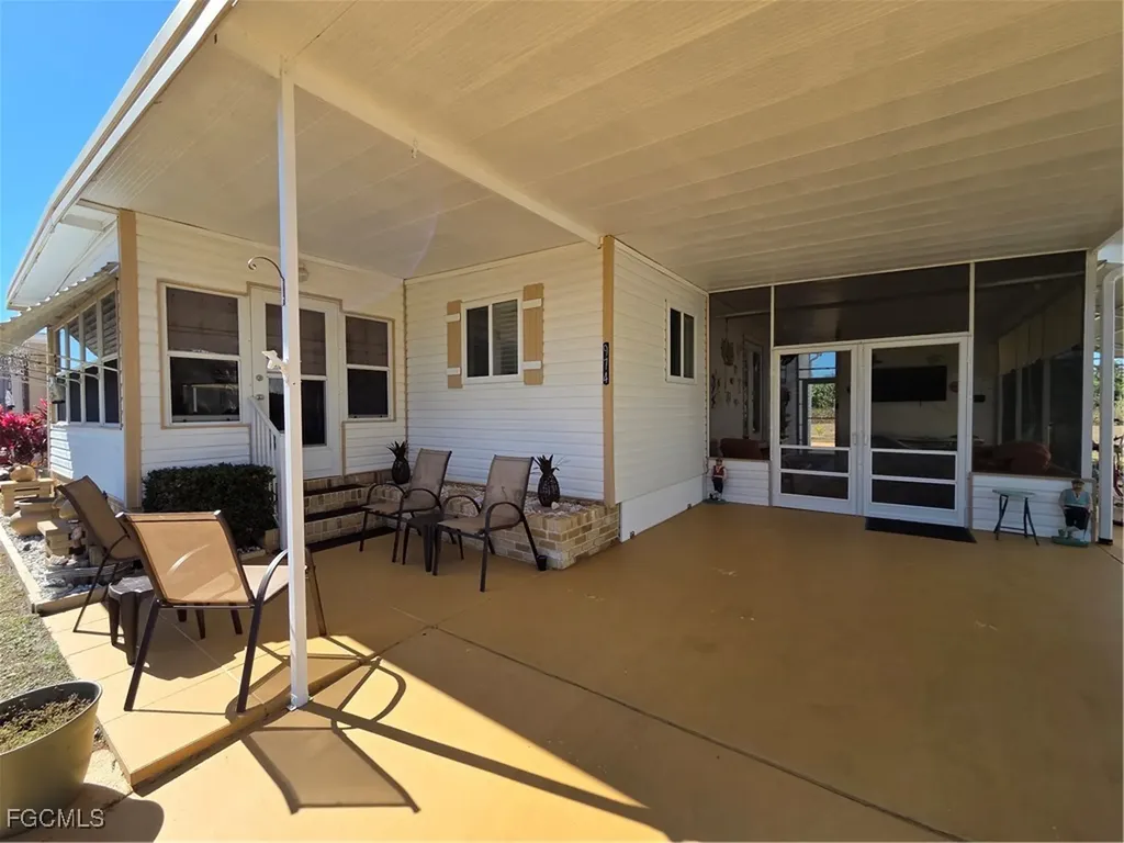 974 Restful Road North Fort Myers FL 33917