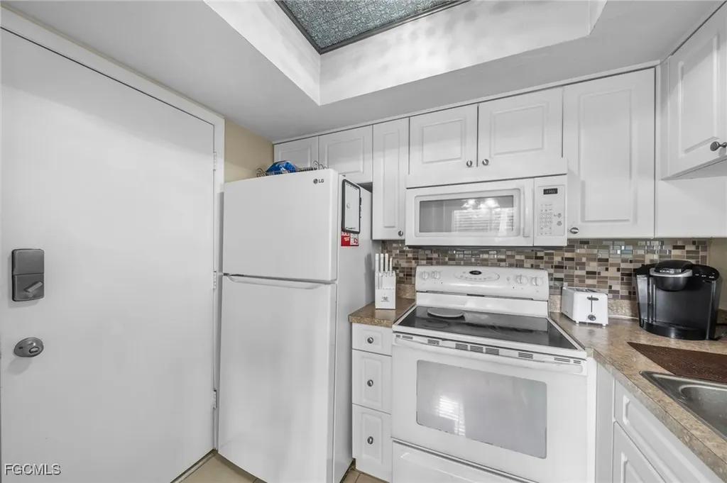 3361 New South Province Boulevard Fort Myers FL 33907