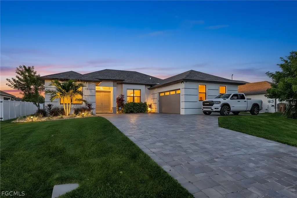 2134 SE 18th Avenue Cape Coral FL 33990