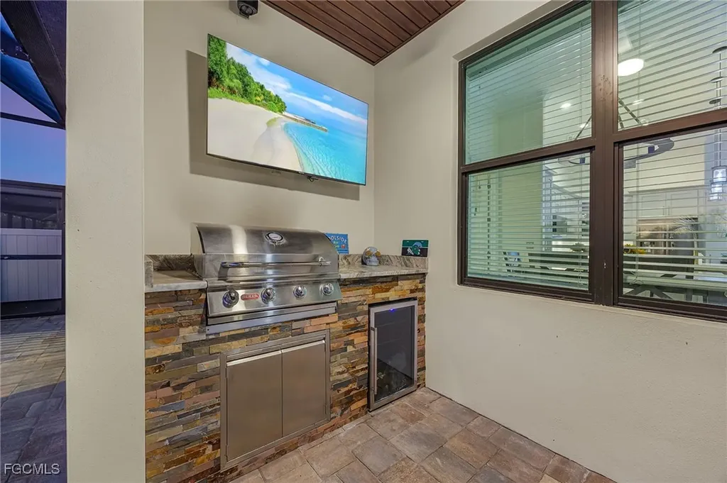 2134 SE 18th Avenue Cape Coral FL 33990