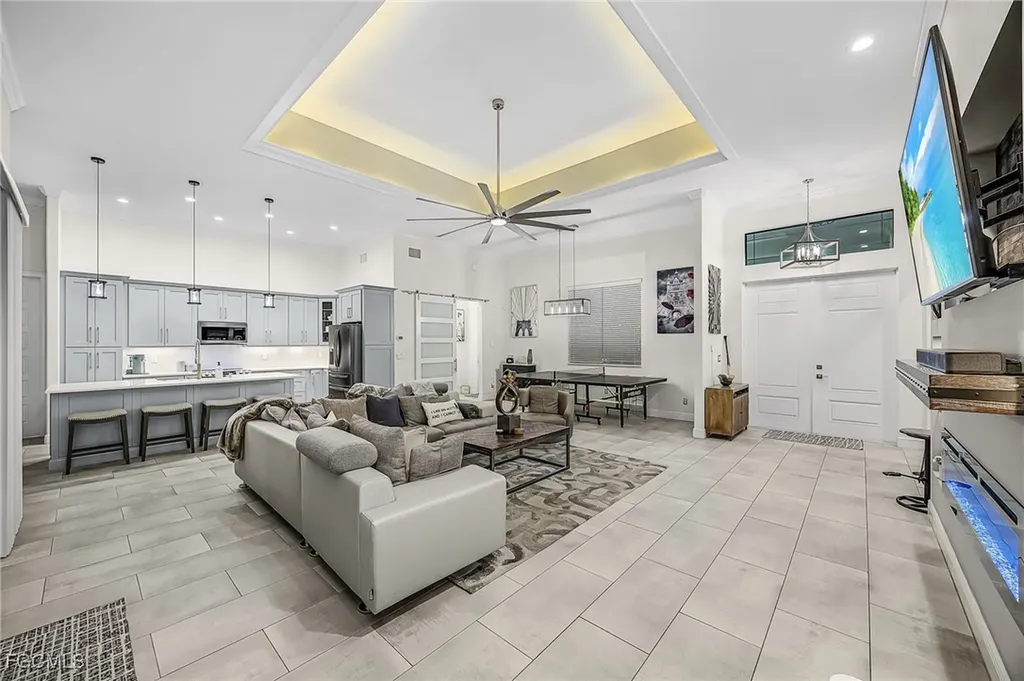 2134 SE 18th Avenue Cape Coral FL 33990