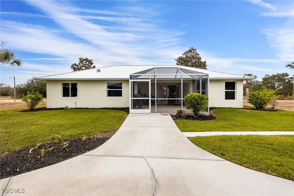1197 April Avenue Labelle FL 33935