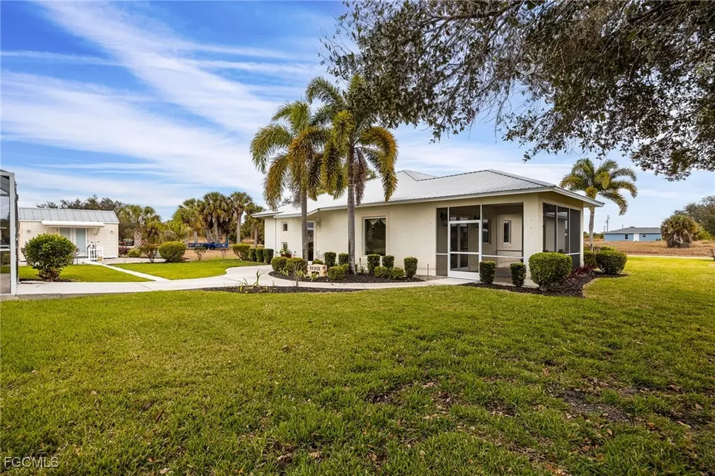 1197 April Avenue Labelle FL 33935