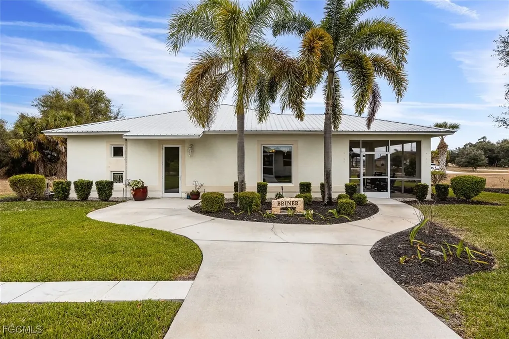 1197 April Avenue Labelle FL 33935