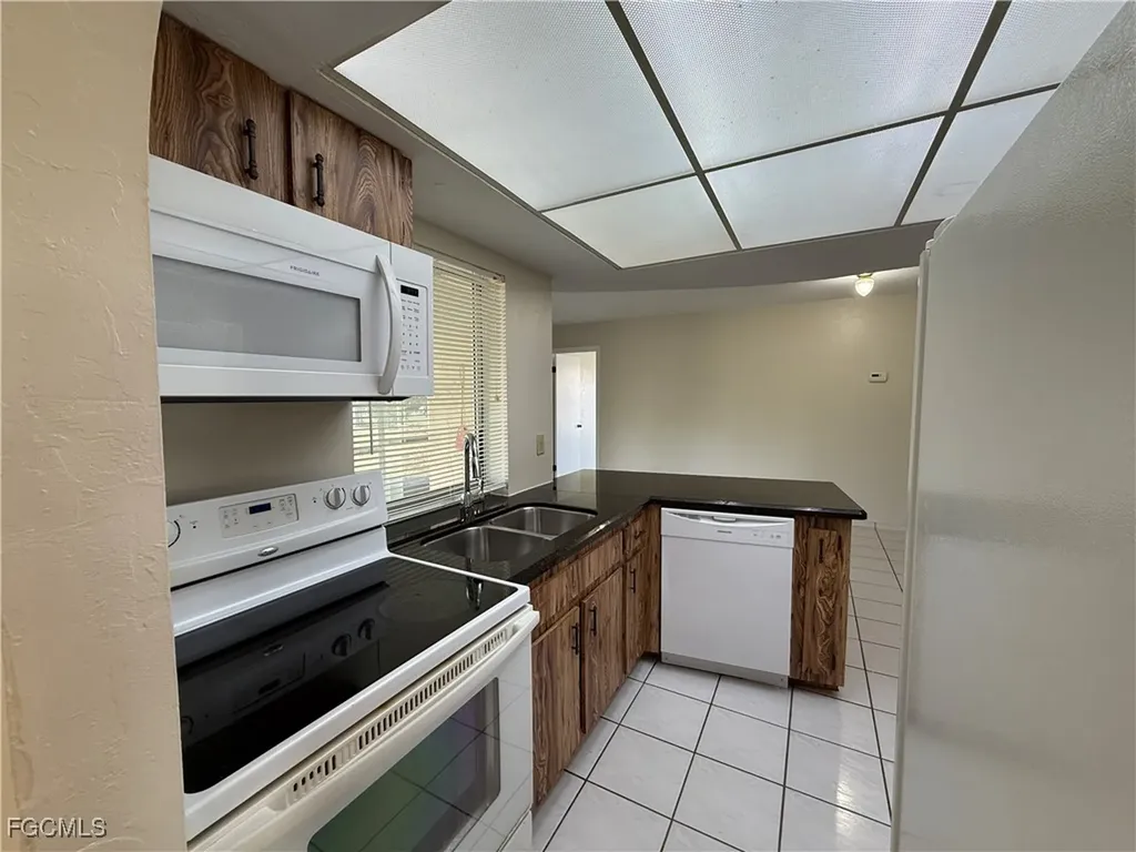 1423 SE 18th Terrace Cape Coral FL 33990