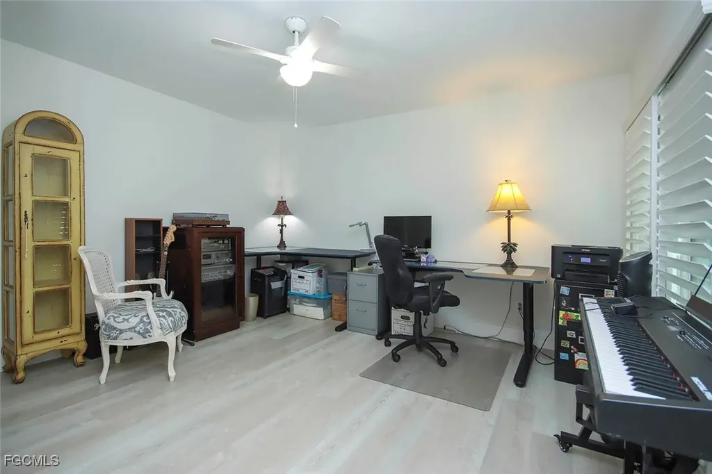 1890 Farm Trail Sanibel FL 33957