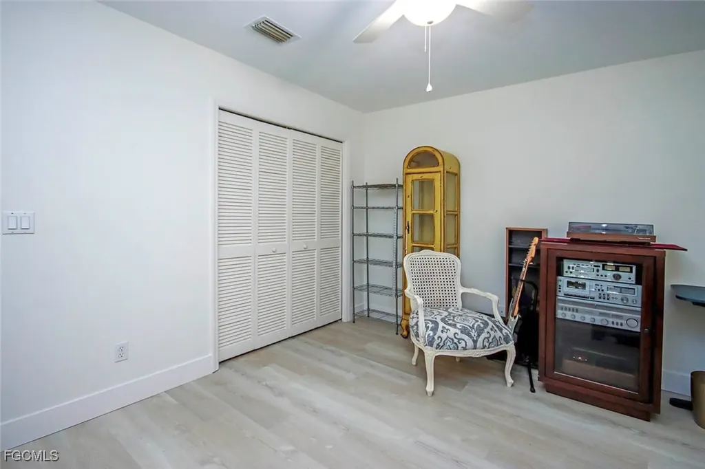 1890 Farm Trail Sanibel FL 33957
