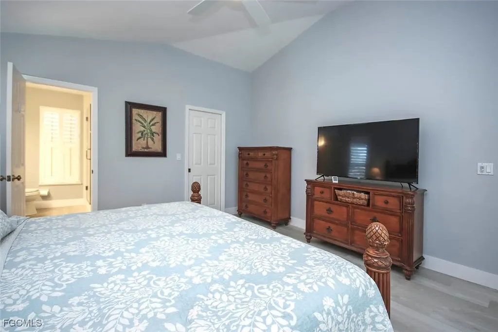 1890 Farm Trail Sanibel FL 33957