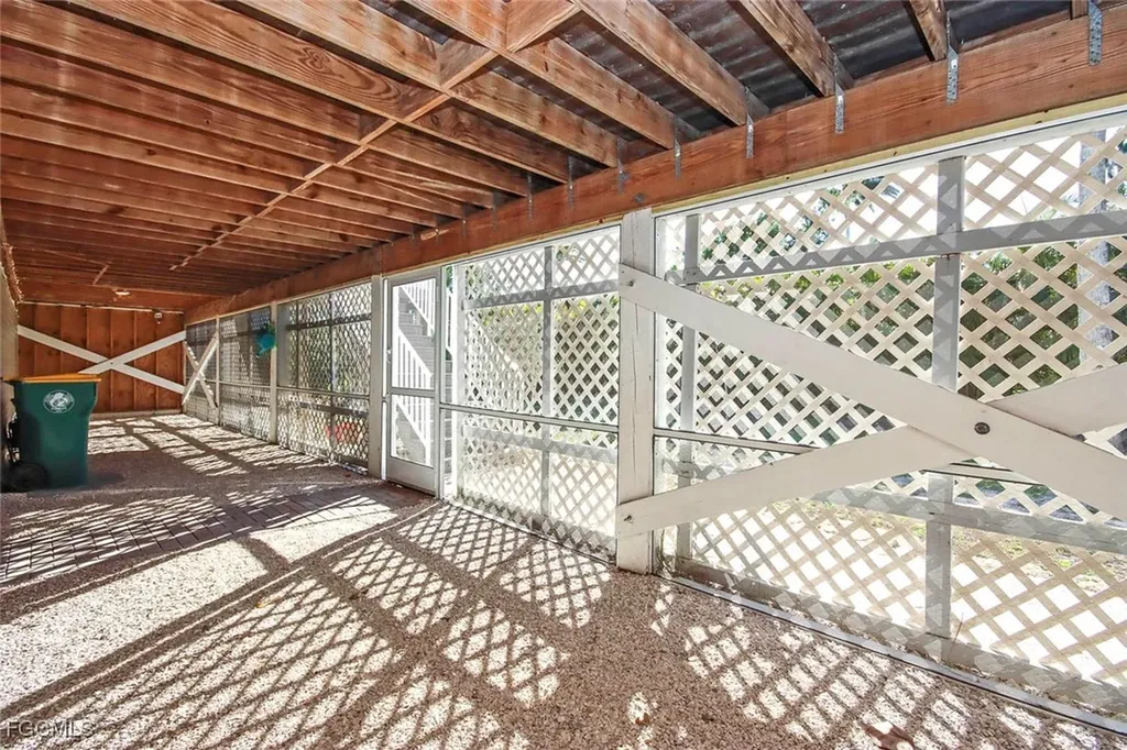 1890 Farm Trail Sanibel FL 33957