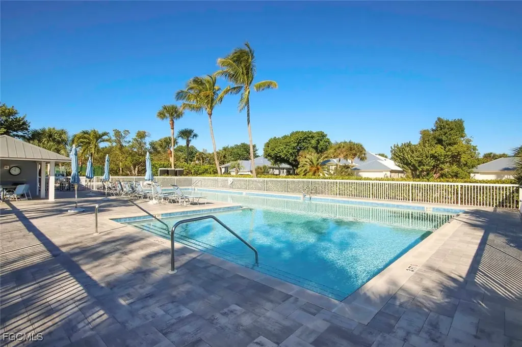 1890 Farm Trail Sanibel FL 33957