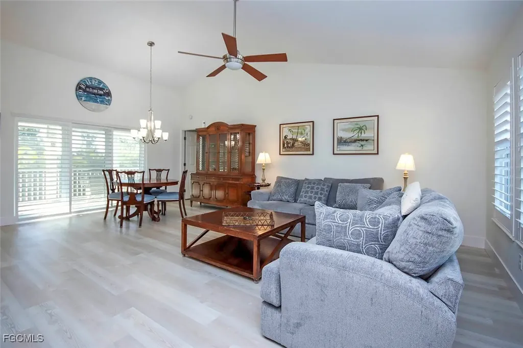 1890 Farm Trail Sanibel FL 33957