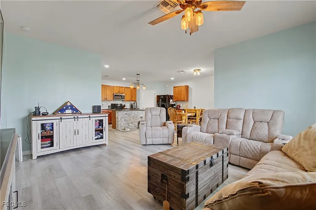 2613 Manzilla Lane Cape Coral FL 33909