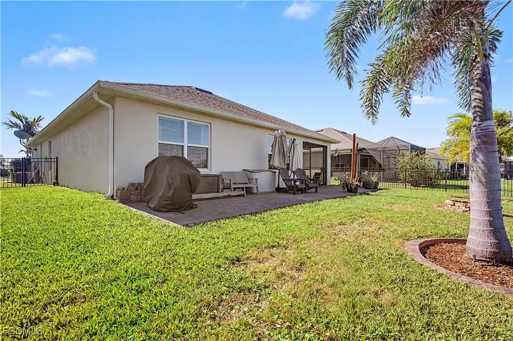 2613 Manzilla Lane Cape Coral FL 33909