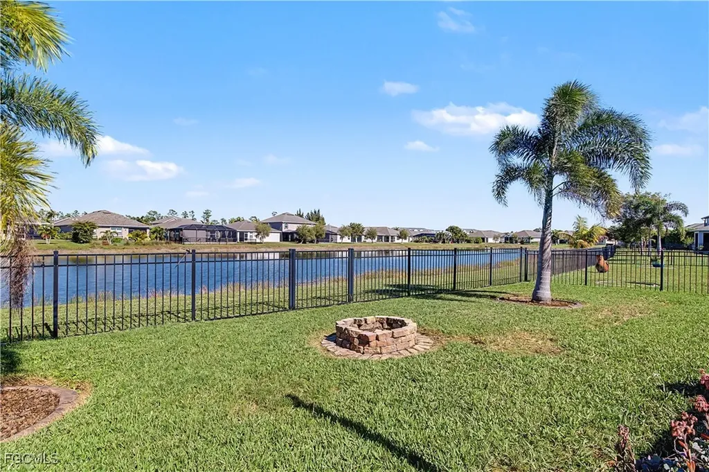 2613 Manzilla Lane Cape Coral FL 33909