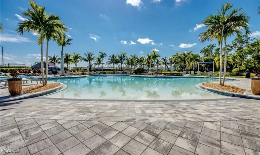 2613 Manzilla Lane Cape Coral FL 33909