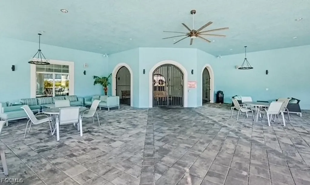 2613 Manzilla Lane Cape Coral FL 33909