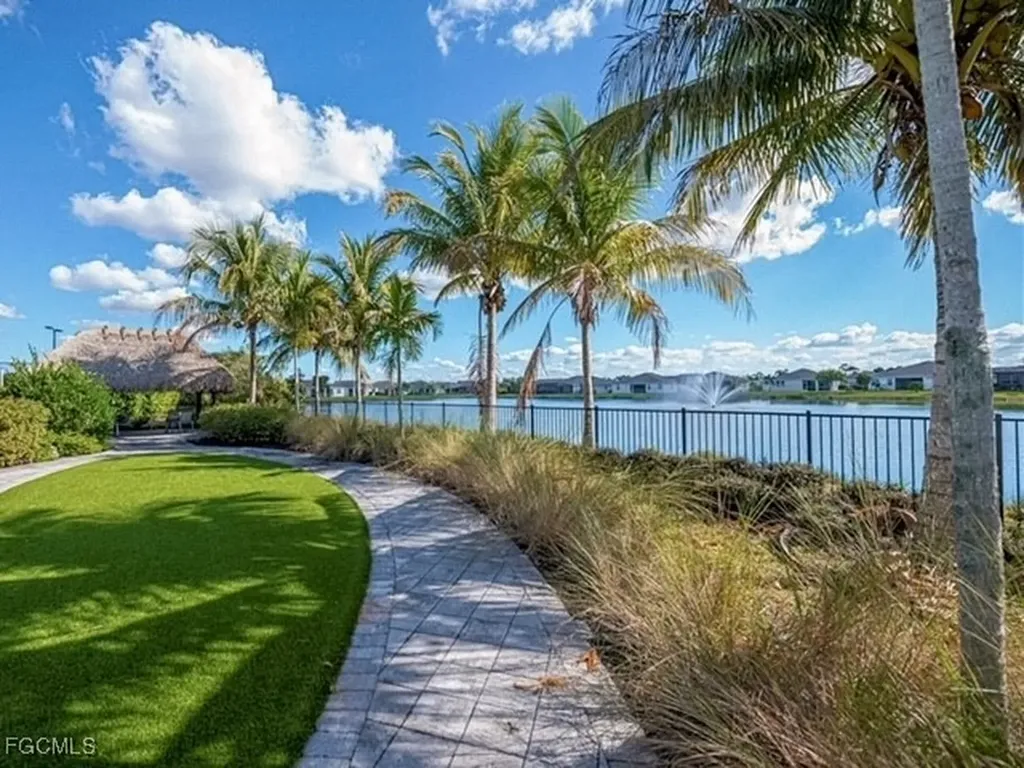 2613 Manzilla Lane Cape Coral FL 33909