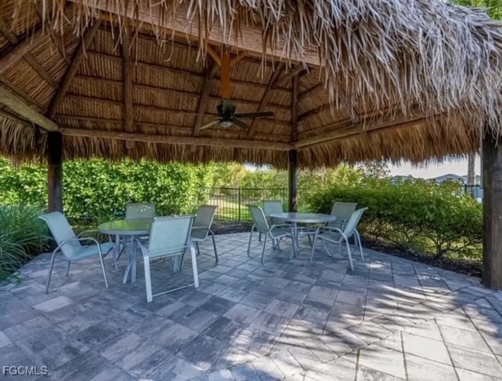 2613 Manzilla Lane Cape Coral FL 33909