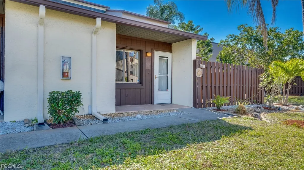 8867 Somerset Boulevard Fort Myers FL 33919