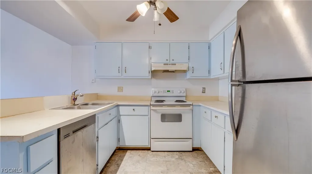 8867 Somerset Boulevard Fort Myers FL 33919