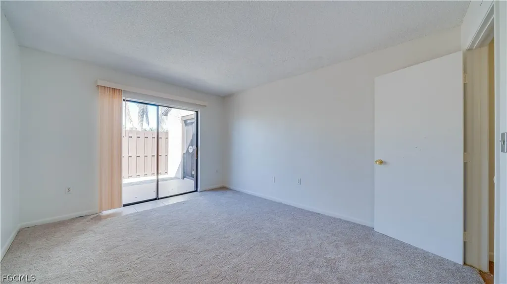8867 Somerset Boulevard Fort Myers FL 33919
