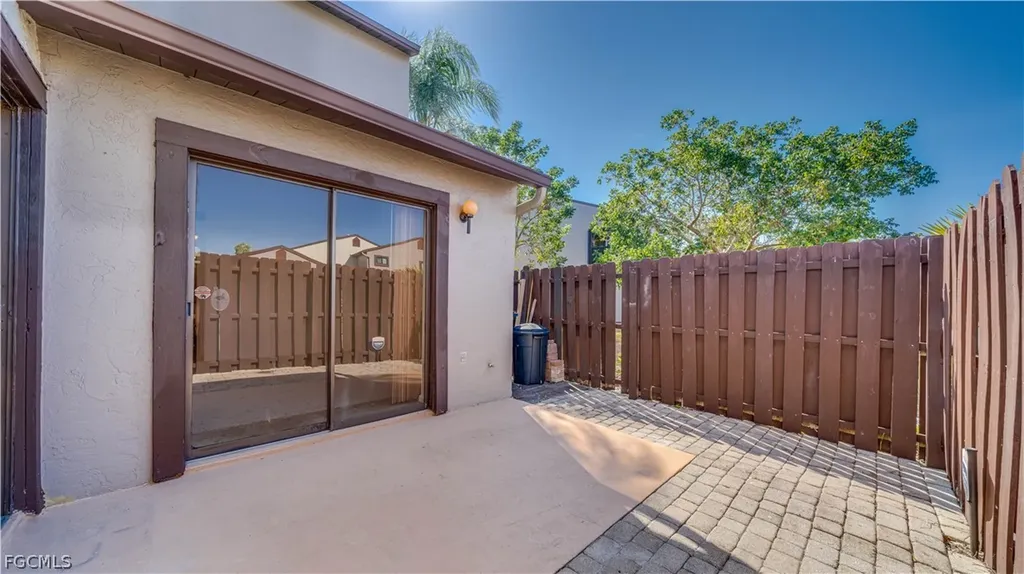 8867 Somerset Boulevard Fort Myers FL 33919