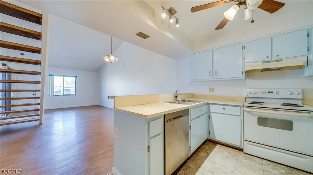 8867 Somerset Boulevard Fort Myers FL 33919