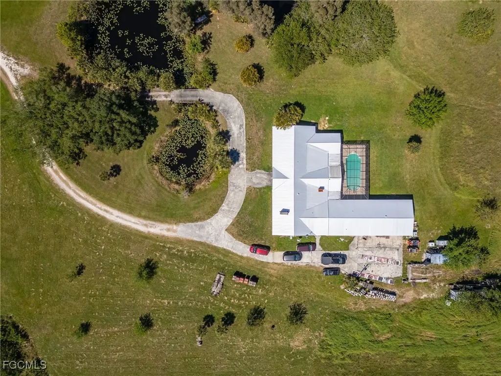 1085 West Avenue Moore Haven FL 33471