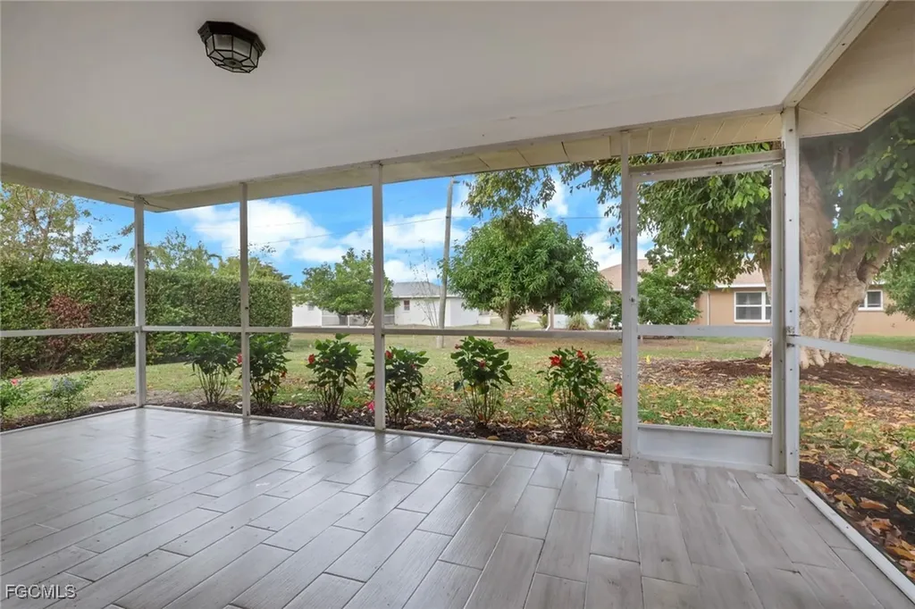 1625 SE 21st Lane Cape Coral FL 33990