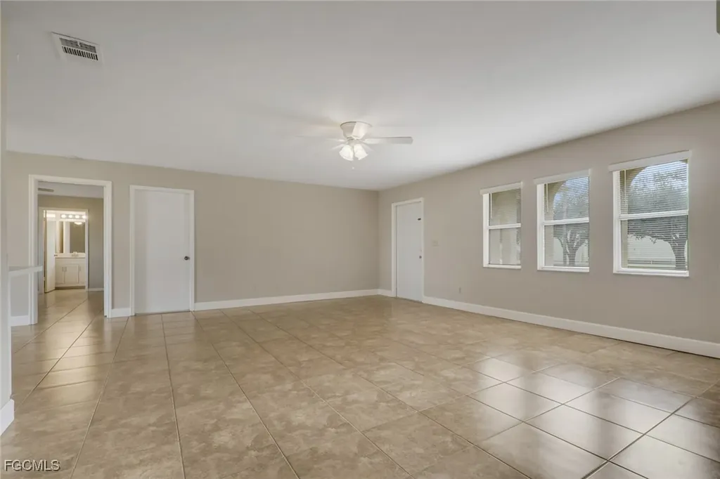 1625 SE 21st Lane Cape Coral FL 33990