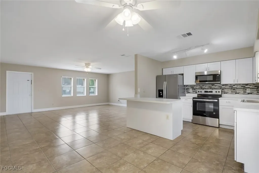 1625 SE 21st Lane Cape Coral FL 33990