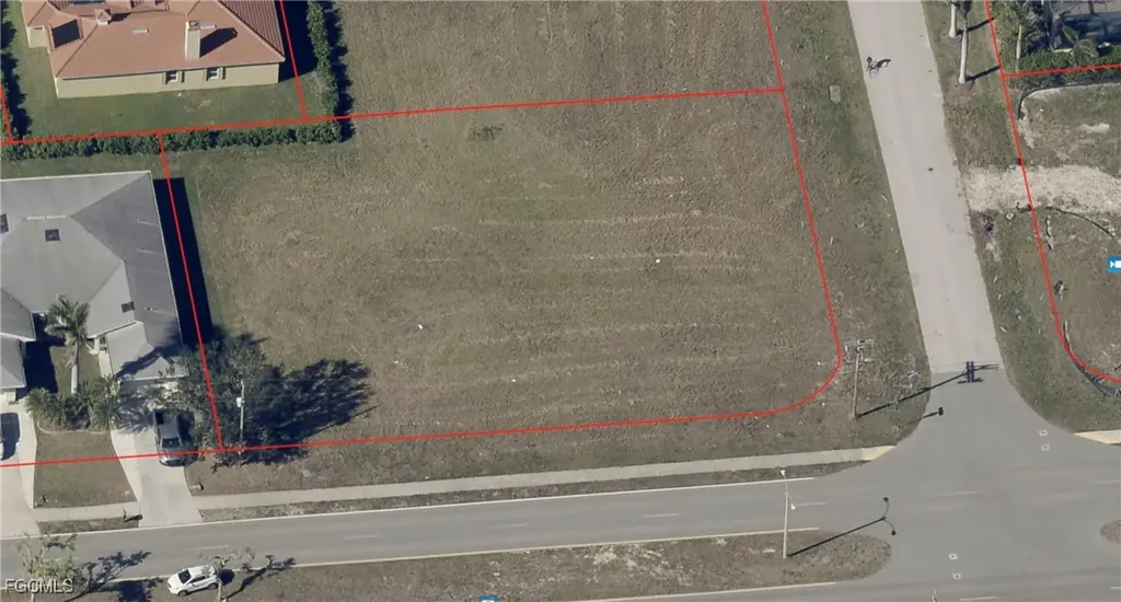 5238 Chiquita Boulevard S Cape Coral FL 33914