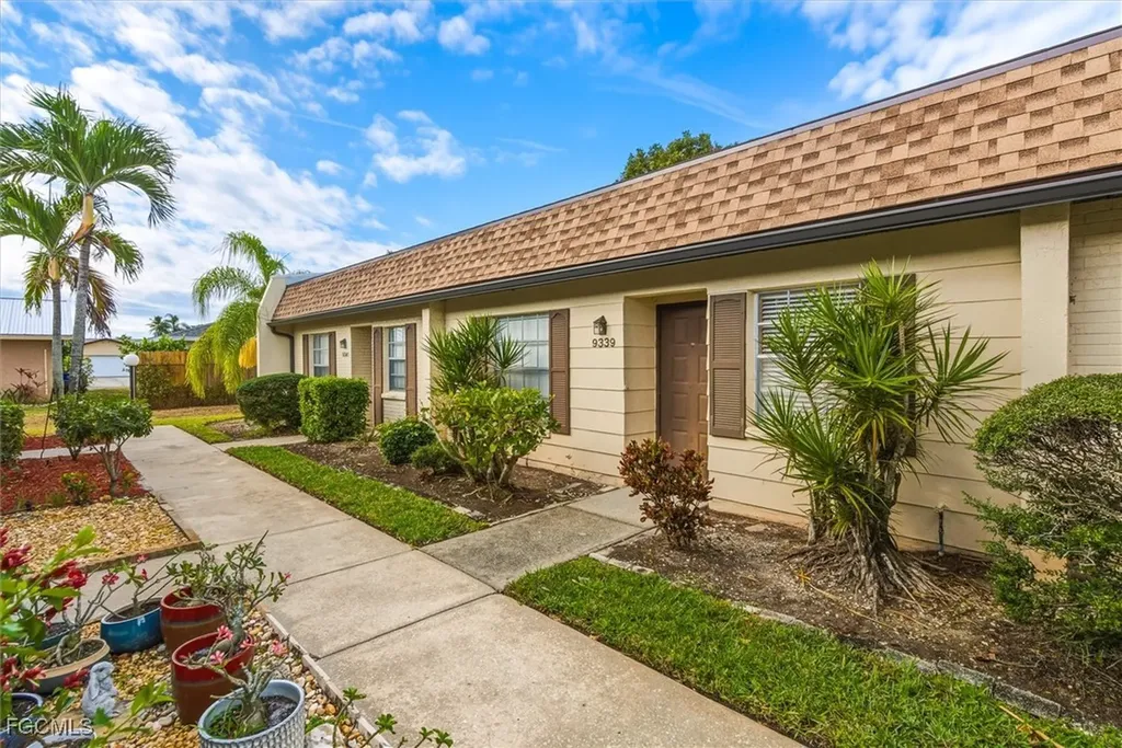 9339 Lennex Lane Fort Myers FL 33919