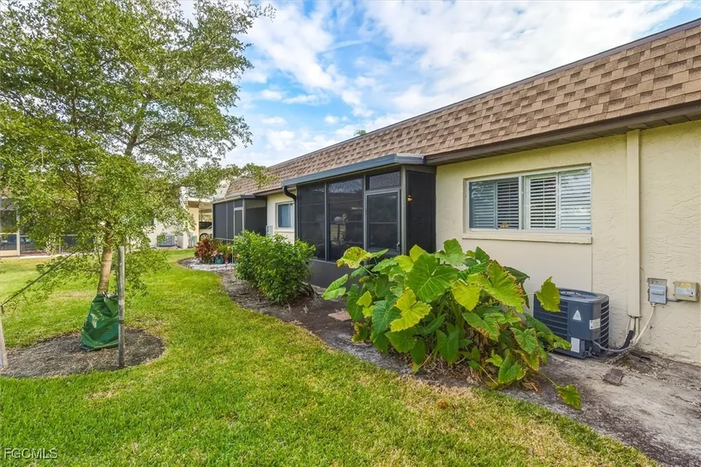 9339 Lennex Lane Fort Myers FL 33919
