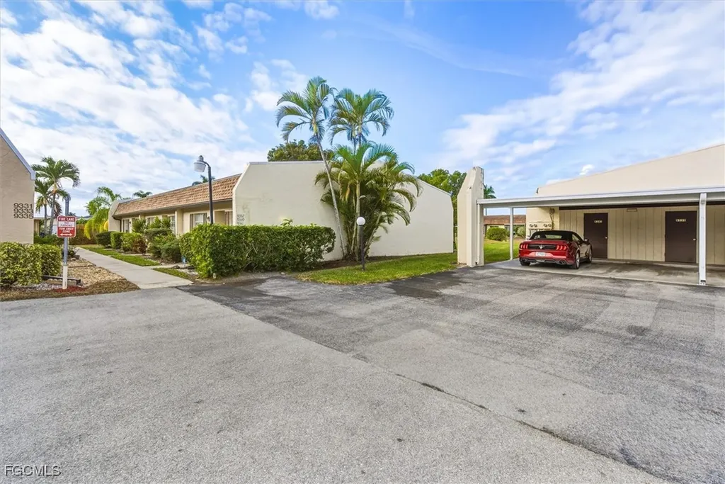 9339 Lennex Lane Fort Myers FL 33919