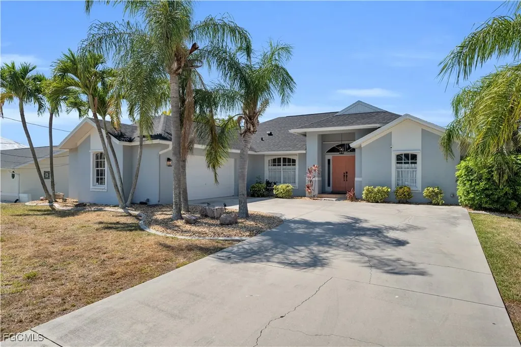 2724 Cape Coral Parkway W Cape Coral FL 33914