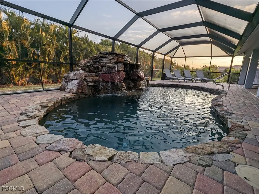 2724 Cape Coral Parkway W Cape Coral FL 33914